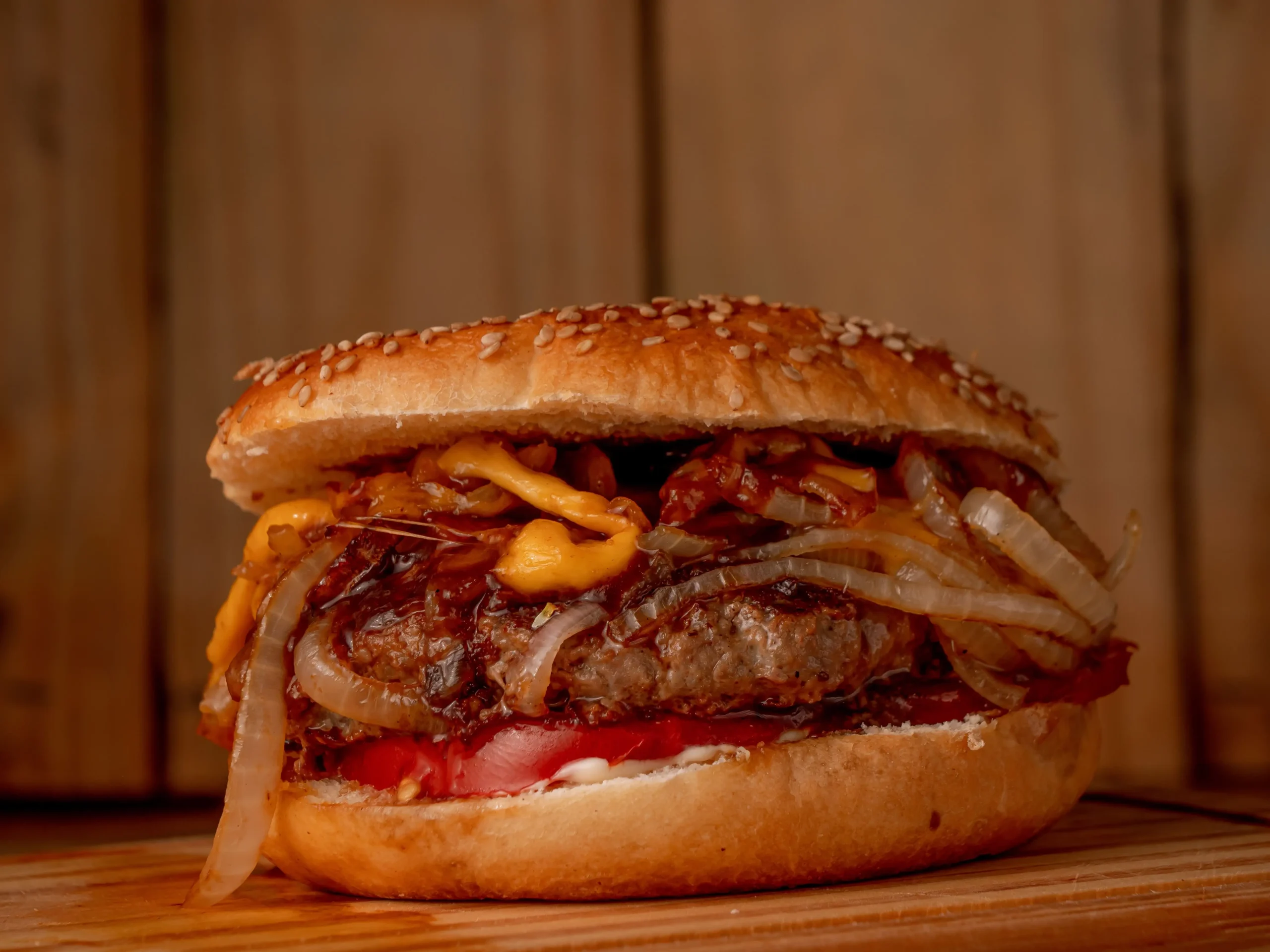 Burger at IDOLIA restaurant in Koufonisia